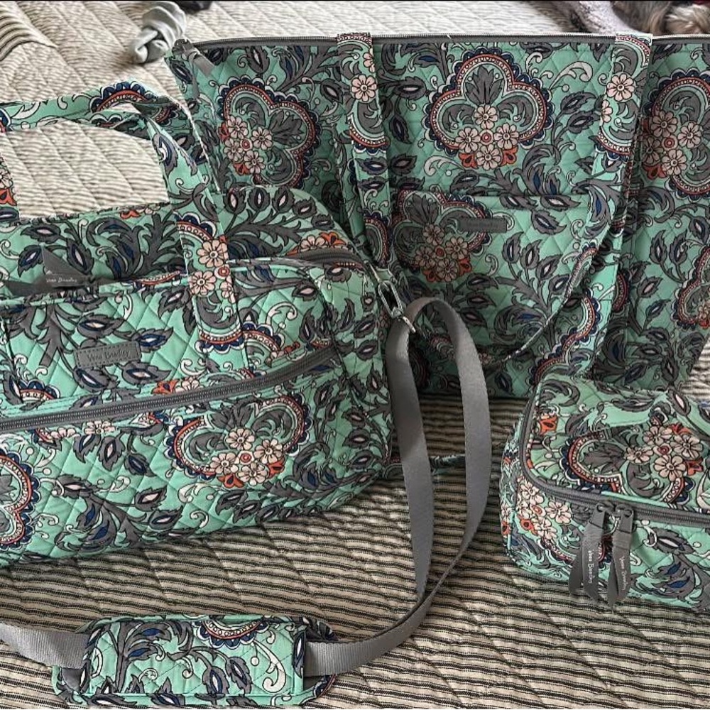 Vera Bradley Green Floral Women's Travel Set